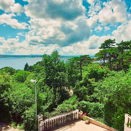 Luxurious In Kvarner By Sea Holiday home Crikvenica